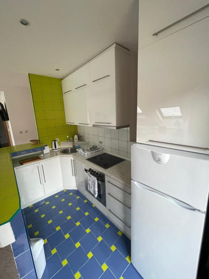 Casa Gialla Free Parking ซาราเยโว ภายนอก รูปภาพ