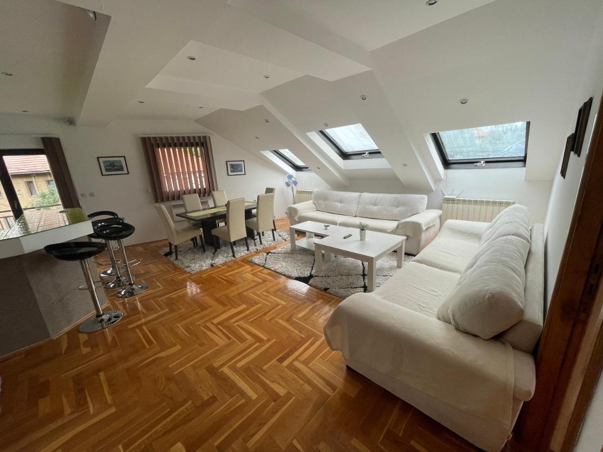 Casa Gialla Free Parking ซาราเยโว ภายนอก รูปภาพ